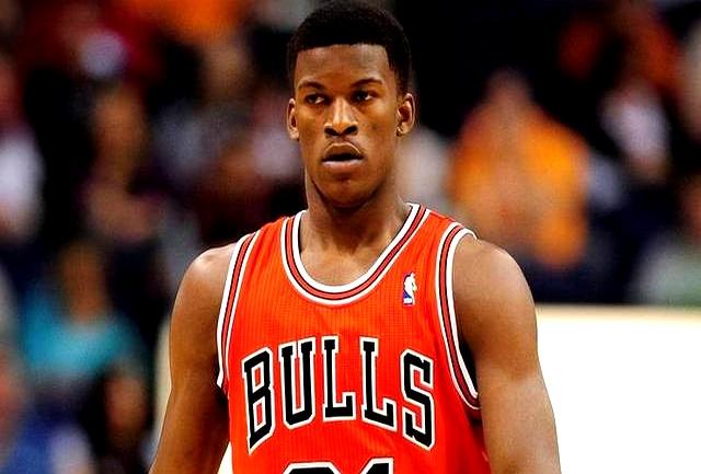 星空体育中国-巴特勒惊艳全场，火箭助攻爆棚，迎来胜利逆转取胜！